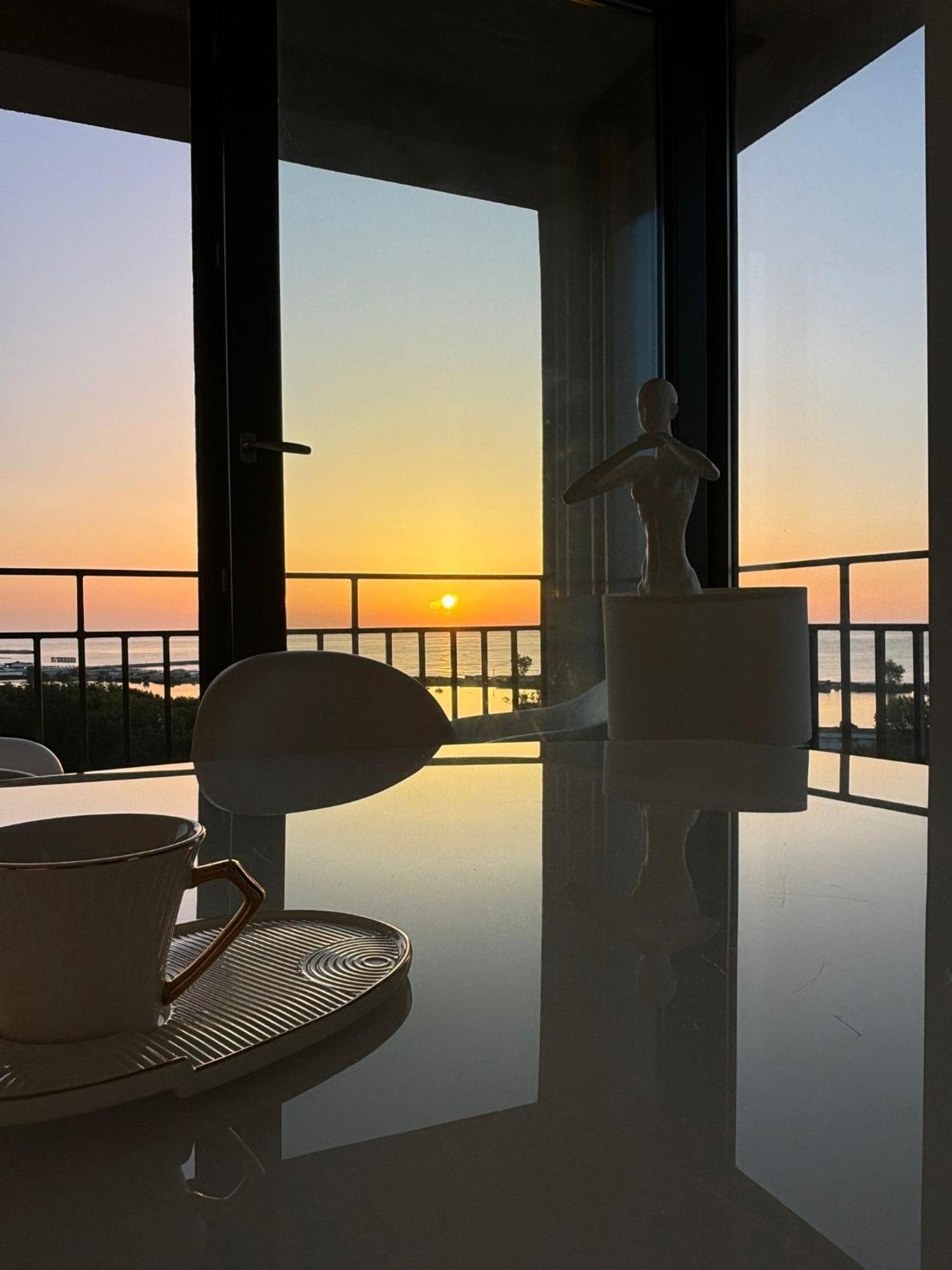 Апартаменты Donna Alba Seaview Penthouse, Casa Ta De Pe Plaja Нептун Экстерьер фото