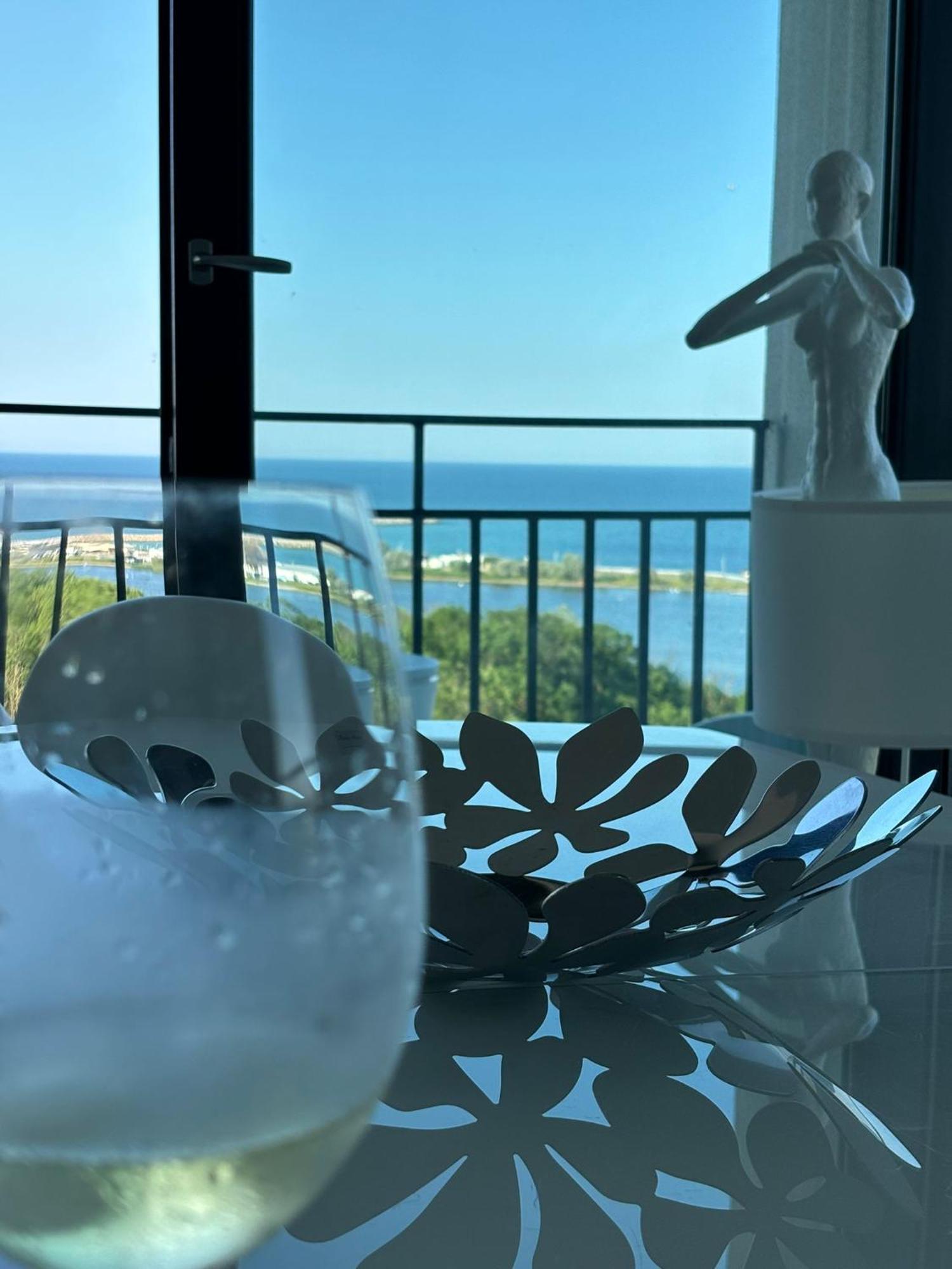 Апартаменты Donna Alba Seaview Penthouse, Casa Ta De Pe Plaja Нептун Экстерьер фото