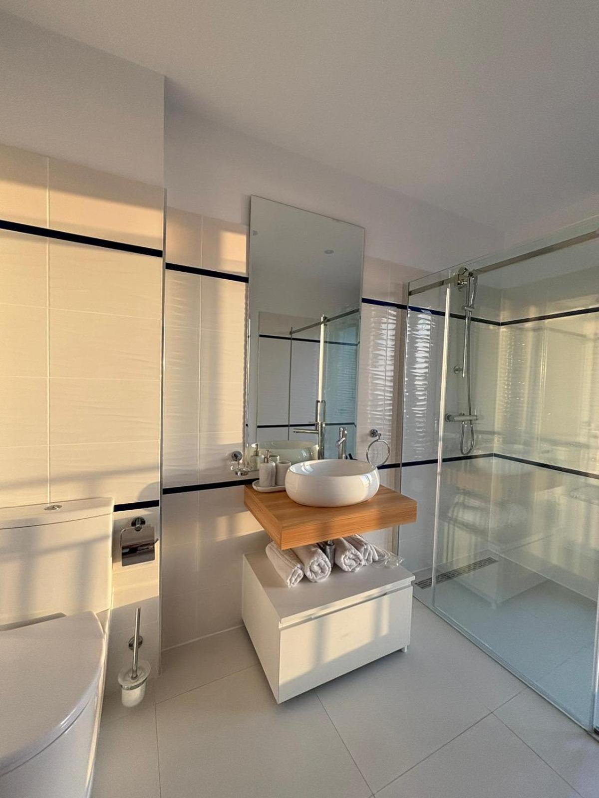 Апартаменты Donna Alba Seaview Penthouse, Casa Ta De Pe Plaja Нептун Экстерьер фото